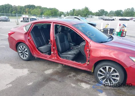 2017 Nissan Altima 2.5 Sl из США, поврежденный, VIN 1N4AL3AP1HC262585